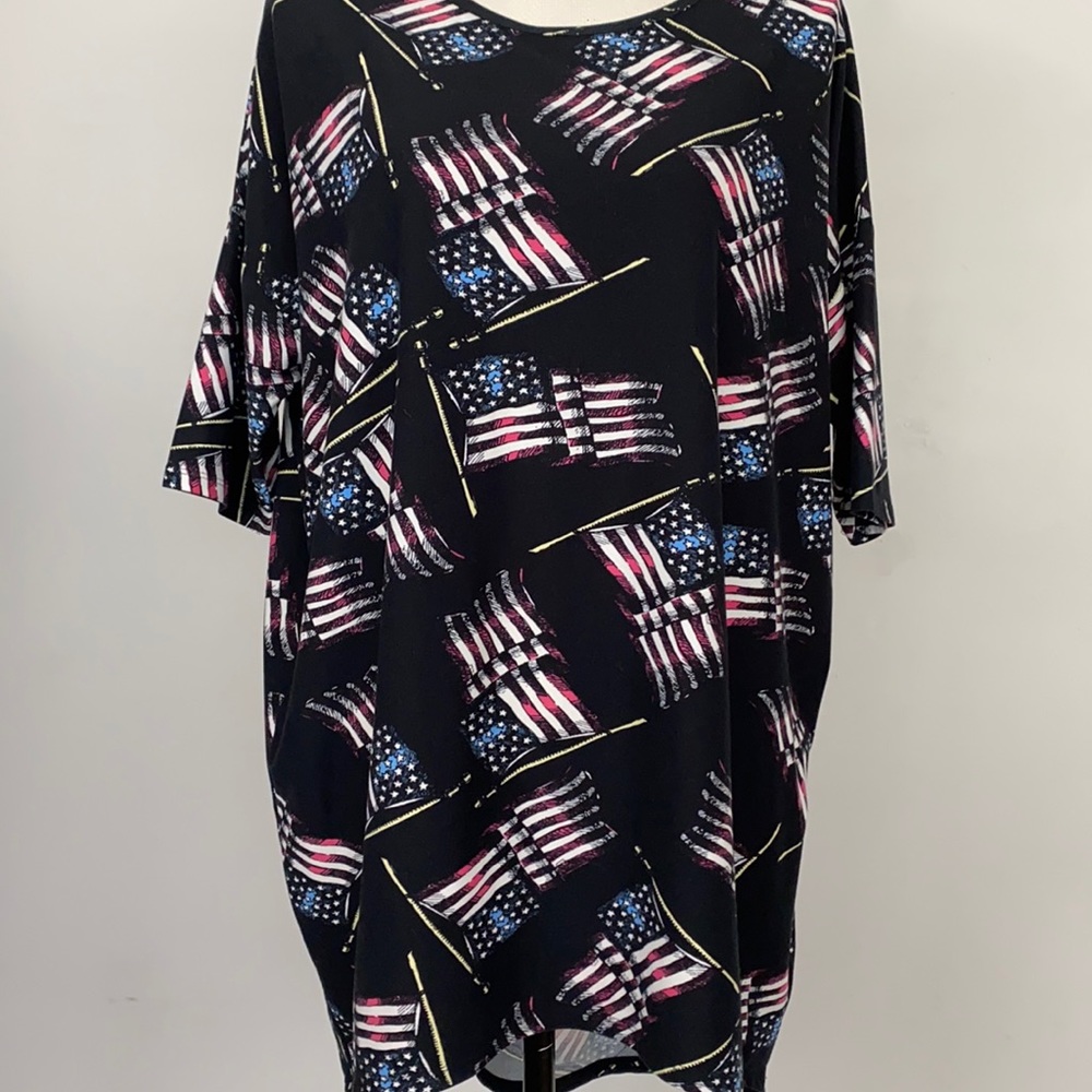 LuLa Roe flag top Size M
